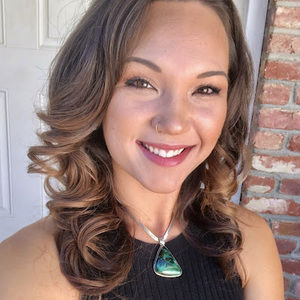 Meet your Posher, Annie